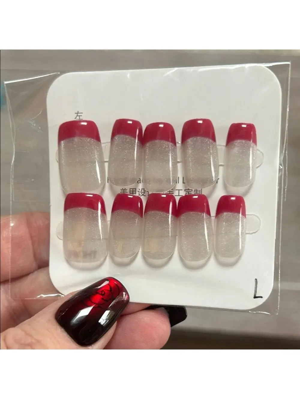 Elegant Red and White Handmade Nail Set